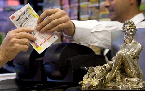 play-italian-lottery-superenalotto