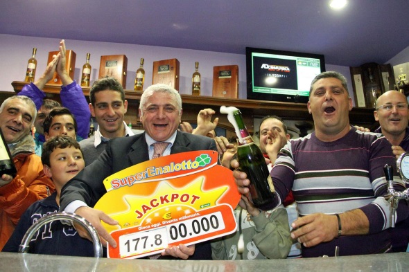 play-italian-lottery-superenalotto